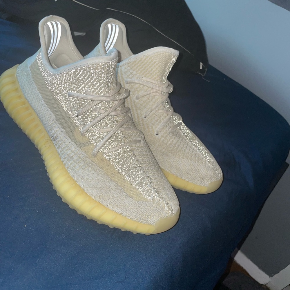 Yeezy 350 v2 natural